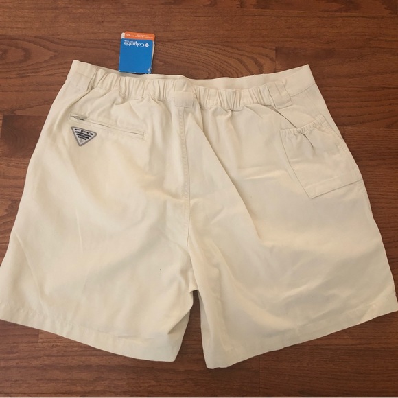 Columbia cotton shorts. New. NWT. Size: XL - Picture 2 of 5